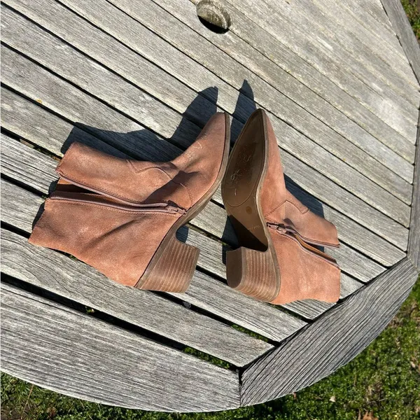 Lucky Brand Womens GODDIY Brown Suede Zipper Ankle Boots‎ Boots size 8.5 - Image 9