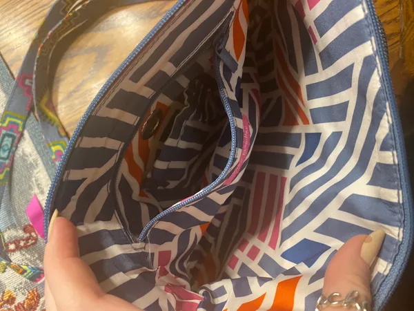 Vera Bradley Crossbody - Image 4