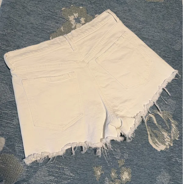 Abercrombie & Fitch The Mom Short High Rise - Image 3