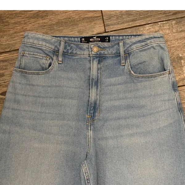 Hollister Ultra High-Rise‎ Dad Jeans Light Wash Stretch Split Hem Size 11 30x31 - Image 8