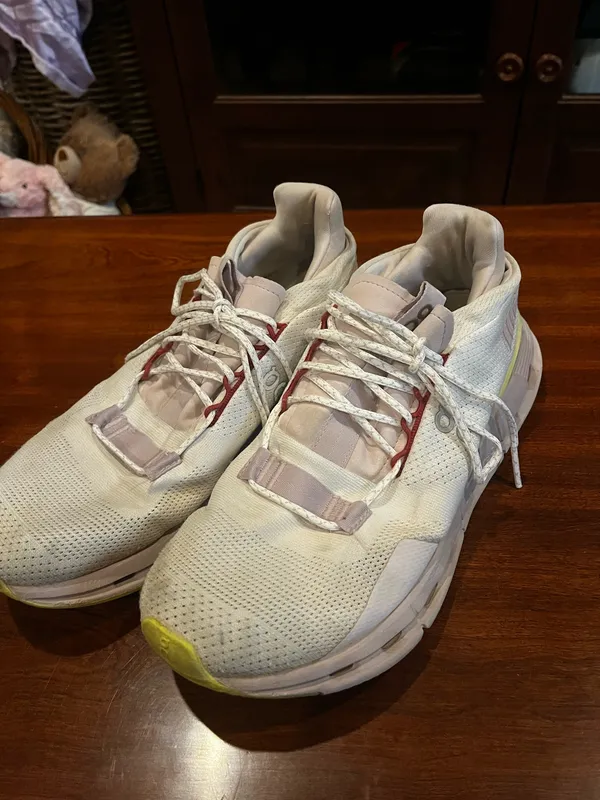 On Cloud Running Shoes - Image 2