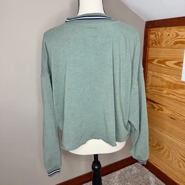 American Eagle Oversized Cropped Wyoming Pullover Sweatshirt Green Medium M - Image 3