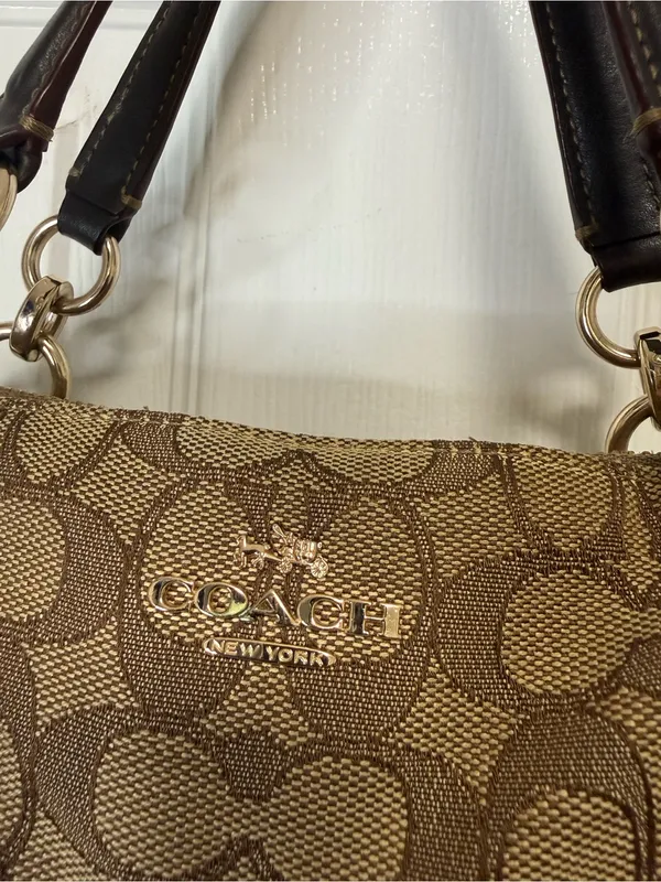 Coach Khaki/Brown Signature Canvas Shoulder Bag /Crossbody bag - Image 2