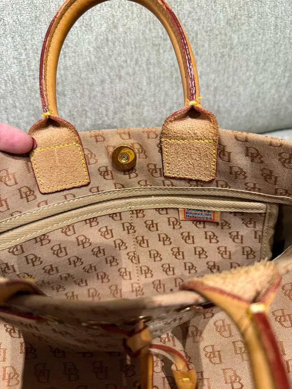 Vintage Dooney & Bourke Tassel Monogrammed Purse - 90’s Brown Leather - Image 7