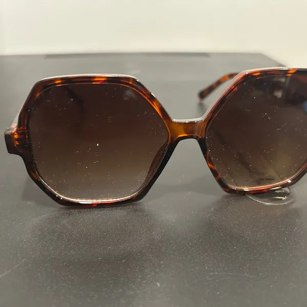 Nanette Lepore  Tortoise Shell Sunglasses - Image 10