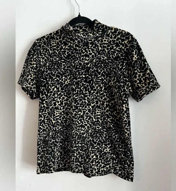 Vintage Pierre Cardin Women’s Top Size M 80s 90s Animal Print Mock - Image 2