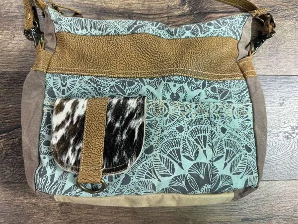 Myra Bags Crossbody Bag - Image 2