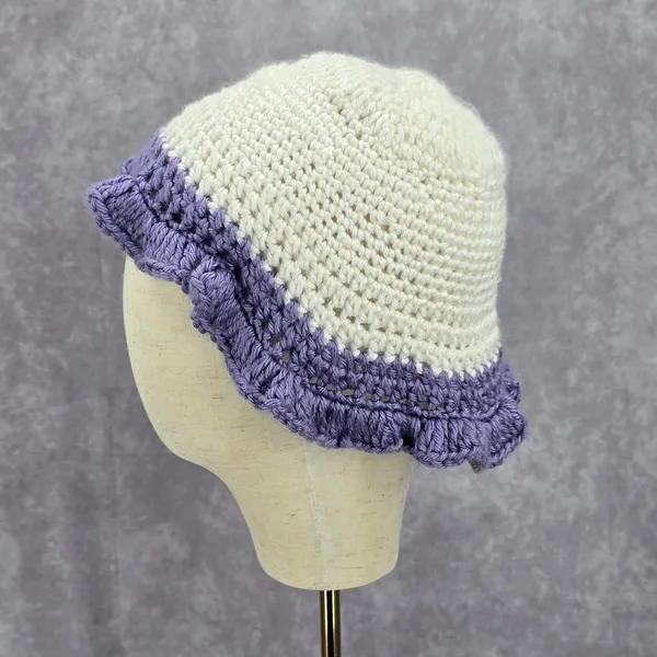 Vintage Y2K‎ Crochet Festival Kawaii Purple White Knit Beanie Floral Funky Hat - Image 3