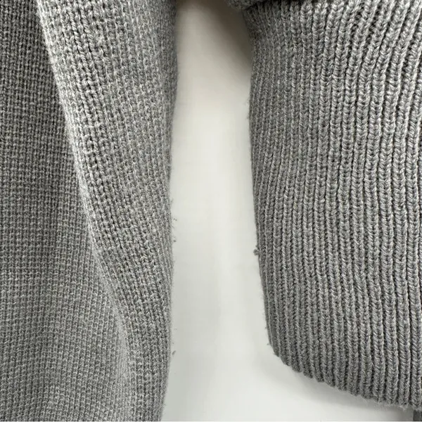 Urban Outfitters Lioness Gray Chunky Lace Up Knit Long‎ Sleeve Sweater Sz S - Image 9