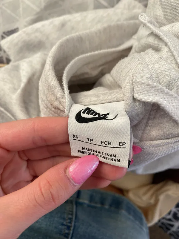 Heather Grey Nike Women’s Hoodie - Image 4