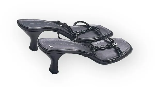 new Bandolino 𒀭 T Strap Kitten Heels Mules Sandals 𒀭 Black Leather 𒀭 10M 𒀭 SJP - Image 3