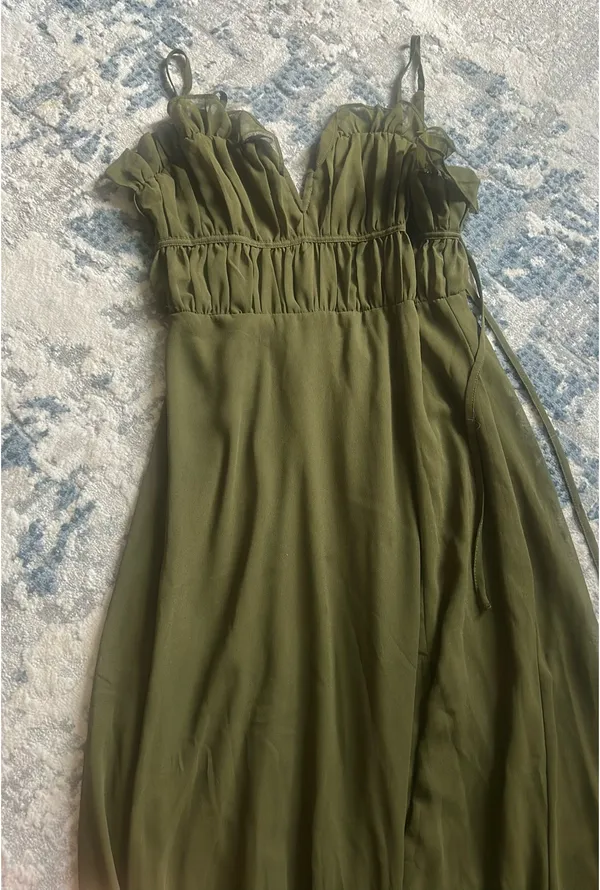 Lulus ruffle green long dress  - Image 2