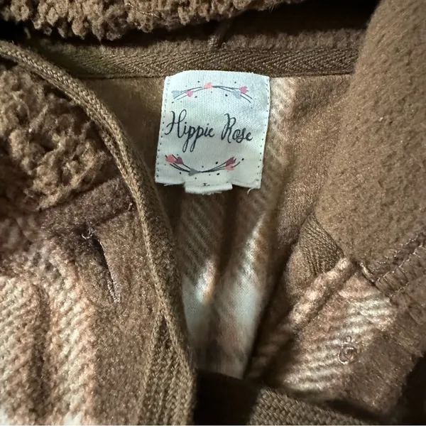 Hippie Rose women's cropped large button fleece up jack - Image 4