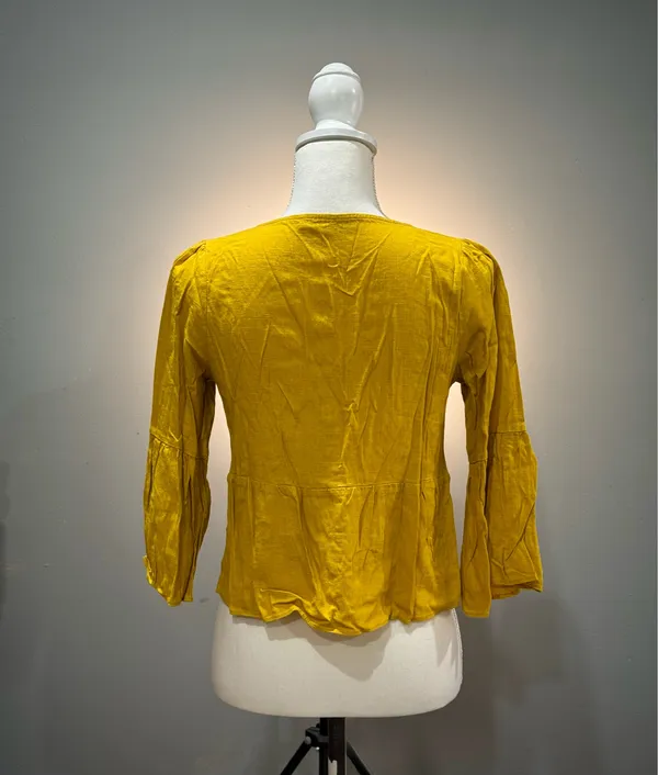 Gold Sugar + Lips Bell Sleeve Button Down Blouse Size S Like New - Image 2