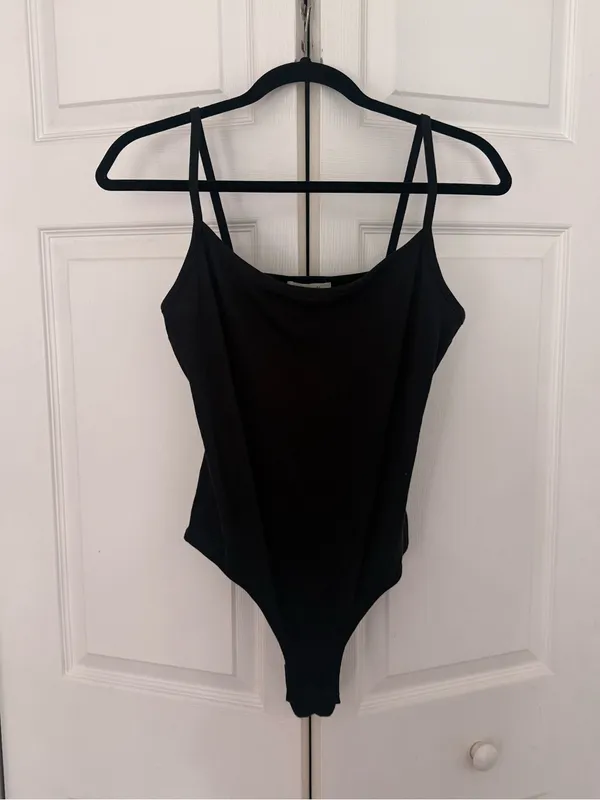NWT Madewell Ribbed Cami Thong Bodysuit Black Simple Basic Bodysuit Medium - Image 4