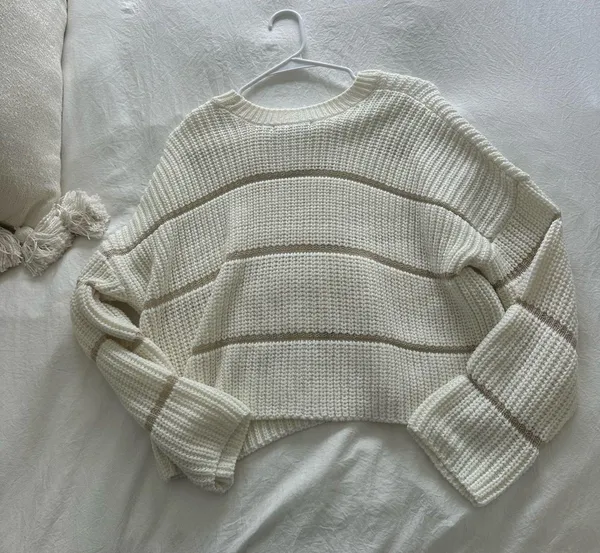white & tan striped cropped sweater - Image 2