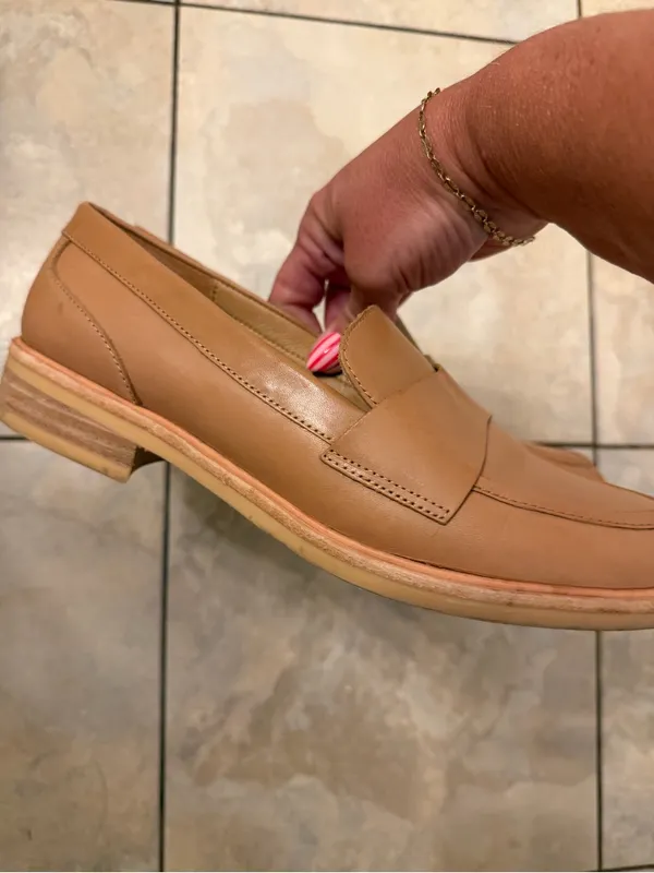 Crown Vintage Women's Tan Slip-On Penny Loafers - Image 8