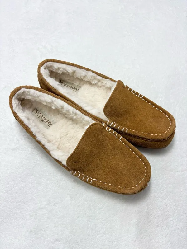 Koolaburra Chestnut Lezly Suede Moccasin Flats with Cream‎ Fur Lining Size 8 - Image 2