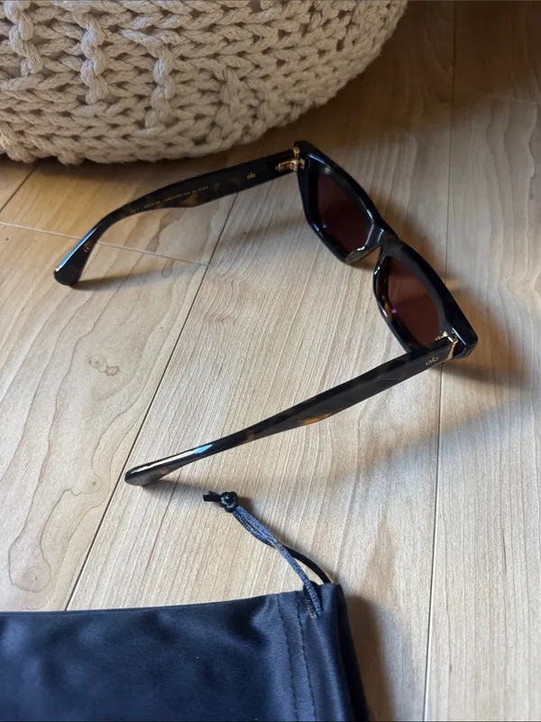 ALO Cat Eye Sunglasses - Image 4