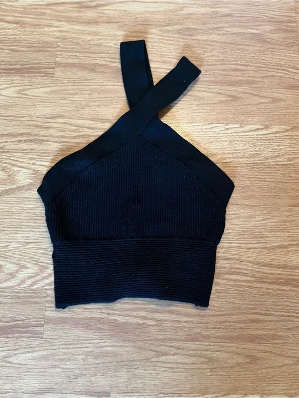 Abercrombie & Fitch Black Ribbed Cross-Front Crop Top - Image 3