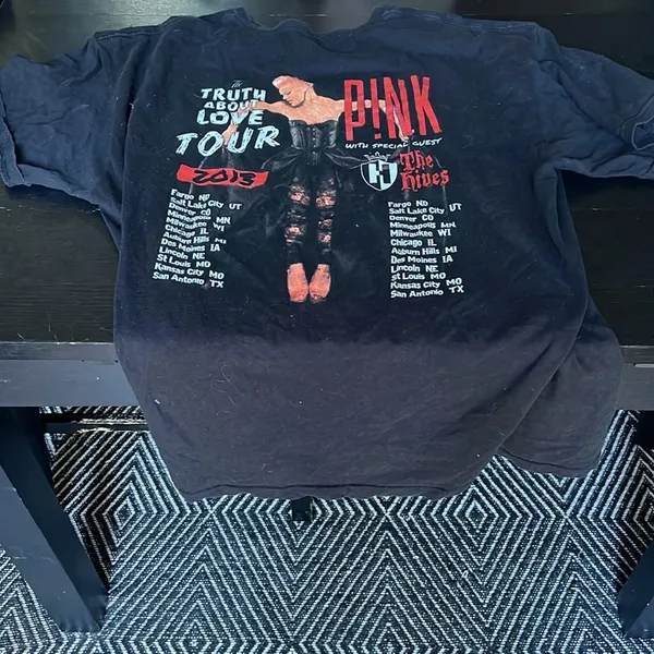 Pink Truth about Love Tour 2013. Size tags ripped out. - Image 2