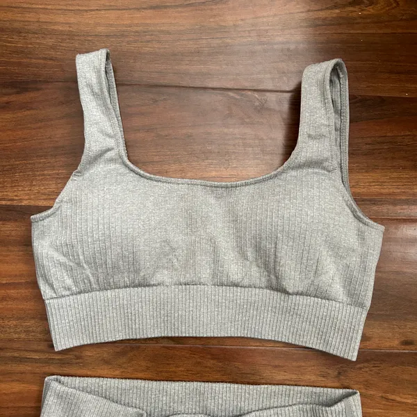 Amazon workout set - Image 3