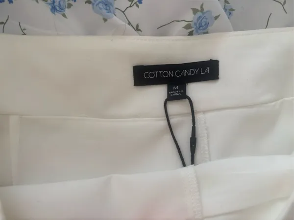 white mini skirt Size M - Image 2