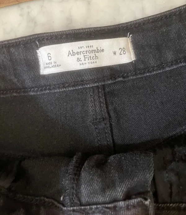abercrombie and fitch shorts - Image 2