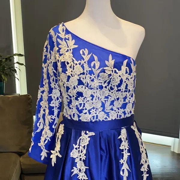 Women’s One Shoulder Full Length Blue Prom Party Dress Size 8 - Image 2