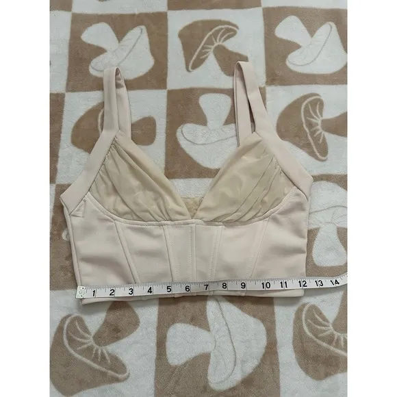 Windsor‎ Cream Corset-Inspired Pleated Bust Crop Top Small - Image 5