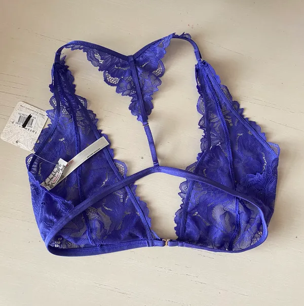 Free People NWT INTIMATELY purple Avery Lace Bralette - Image 7