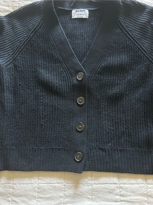 Old Navy Black V-Neck Button Front Cardigan - Image 3