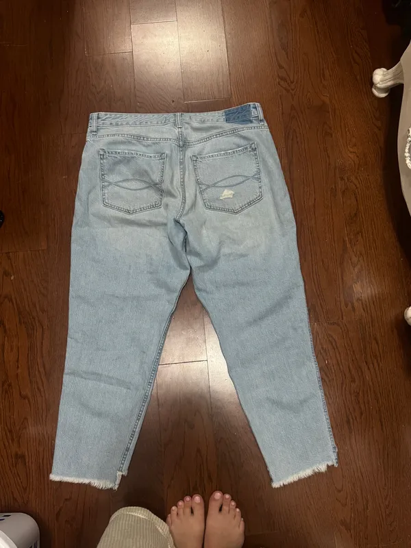 Abercrombie Jeans - Image 2