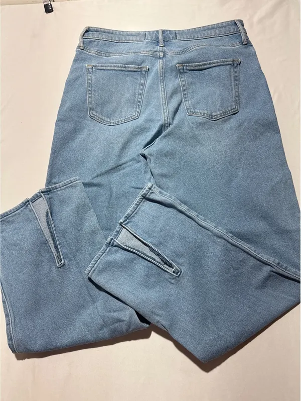 Ultra High-Rise Dad Jeans by Hollister - W31 L31 Light Blue - Image 6