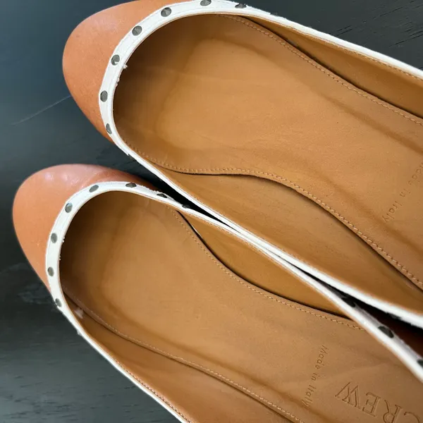 GUC J. CREW Camel Studded Round Toe Flats - Image 5