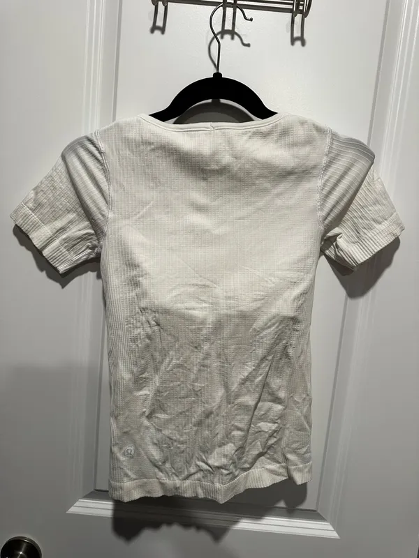 Lululemon Short Sleeve Top White - Image 2
