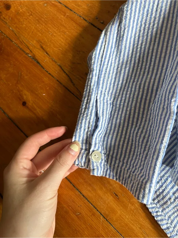 Jill Mogowan blue white striped button down shirt USA cotton small see stains - Image 2