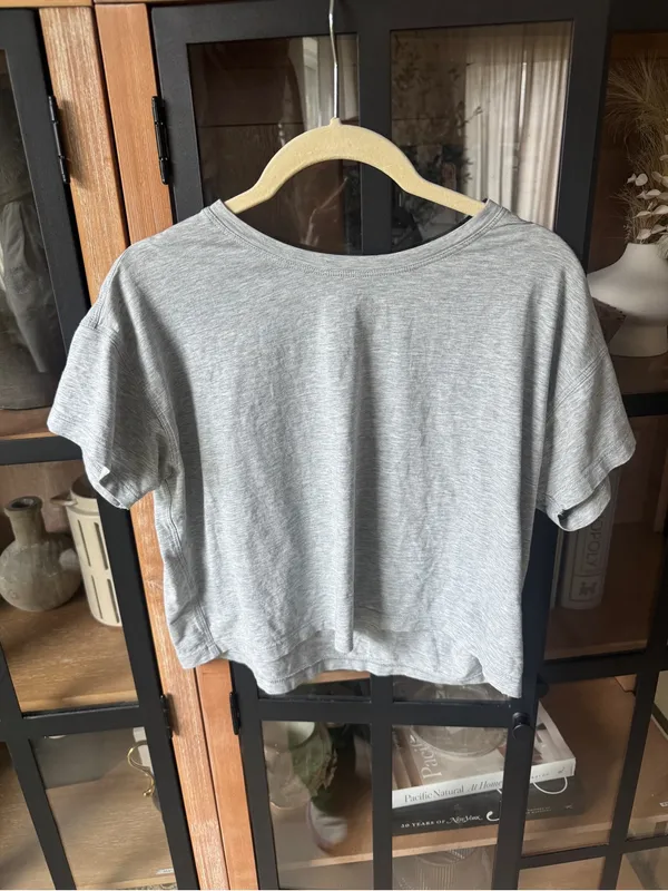 Lululemon Cates Tee Heathered Core Light cropped crew short sleeve performance - Image 8