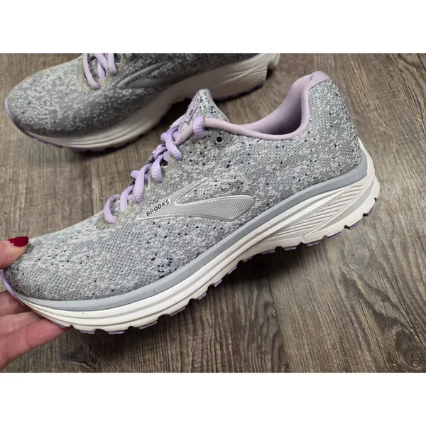 Brooks Anthem 2 Women’s 9 Size Sneakers Running Shoes Gray Purple Lavendar - Image 5