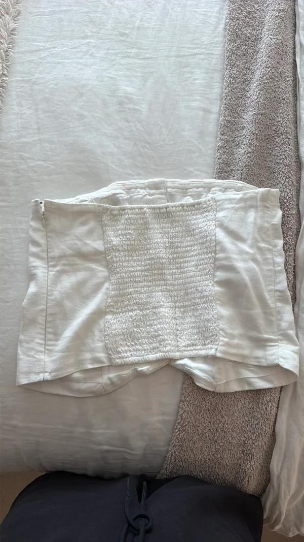 Abercrombie Linen Blend strapless button down top - Image 4