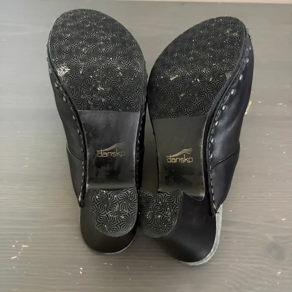 Dansko Clogs Mules 38 Black Leather Studded Chunky Heel Retro Comfort Boho - Image 6