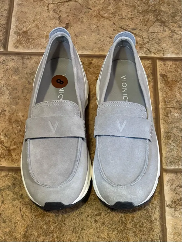 NWOT Vionic women’s 23Walk Loafers sz 8 - Image 2