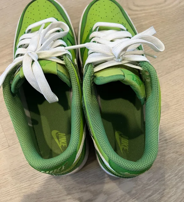 Nike Kermit Dunks (6Y) - Image 3