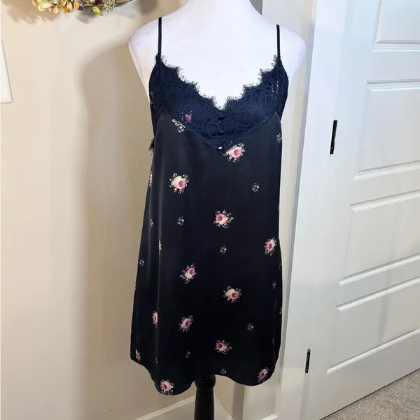 Abercrombie & Fitch Navy Floral Satin Slip Dress Eyelash Lace Sz S💛 - Image 3