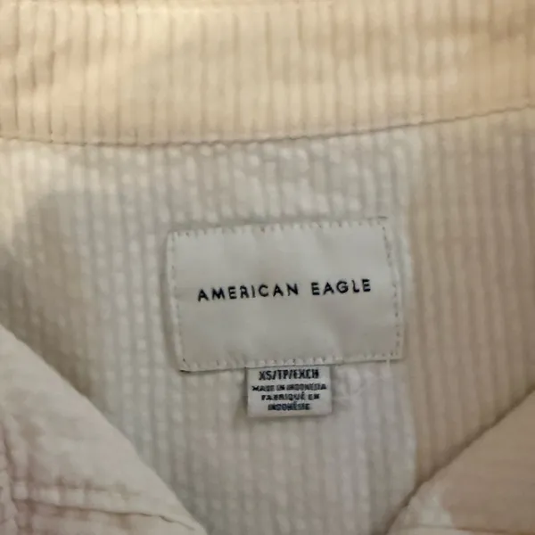 American Eagle Cropped Corduroy Button Up Shirt - Image 4
