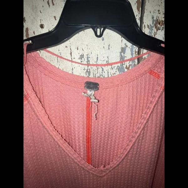We the Free People Lovin' Leopard Waffle Knit shirt Medium - Image 3