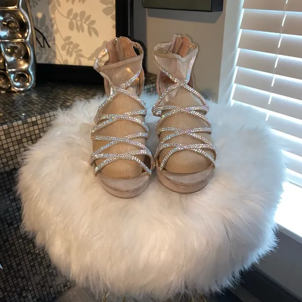 Material Girl Elegant Tan Strappy Heels - Image 8