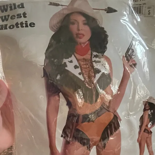 NEW Wild West Hottie Cowgirl Outlaw Sexy Costume Size Small - Image 5
