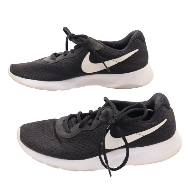 Nike Tanjun Womens 8.5 Running Shoes Black White Low Top Mesh Good - Image 2