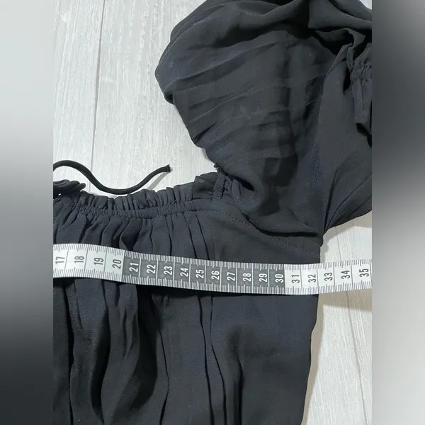 Abercrombie & Fitch Black Off-Shoulder Blouse - Image 4